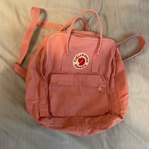 COPY - Fjallraven kanken backpack